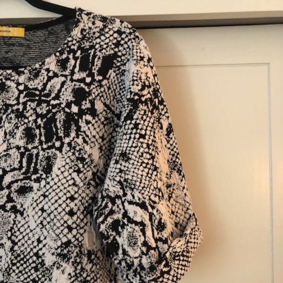 Cotton Innovation Top mid length sleeve with cuff Large - Picture 5 of 14